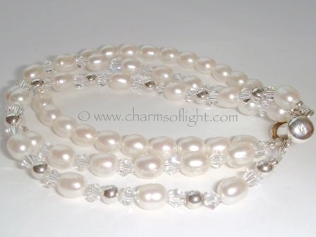 Freshwater Pearl, Crystal and Silver bracelet